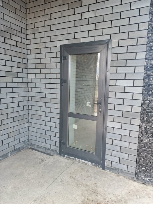 поселок городского типа Мартюш, ул. Клеверная, 1 (городской округ Каменский) - фото дома (6)