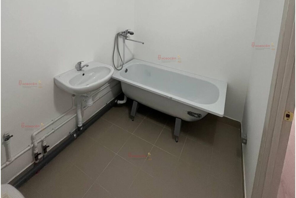 Екатеринбург, ул. Прониной, 43 - фото квартиры (4)