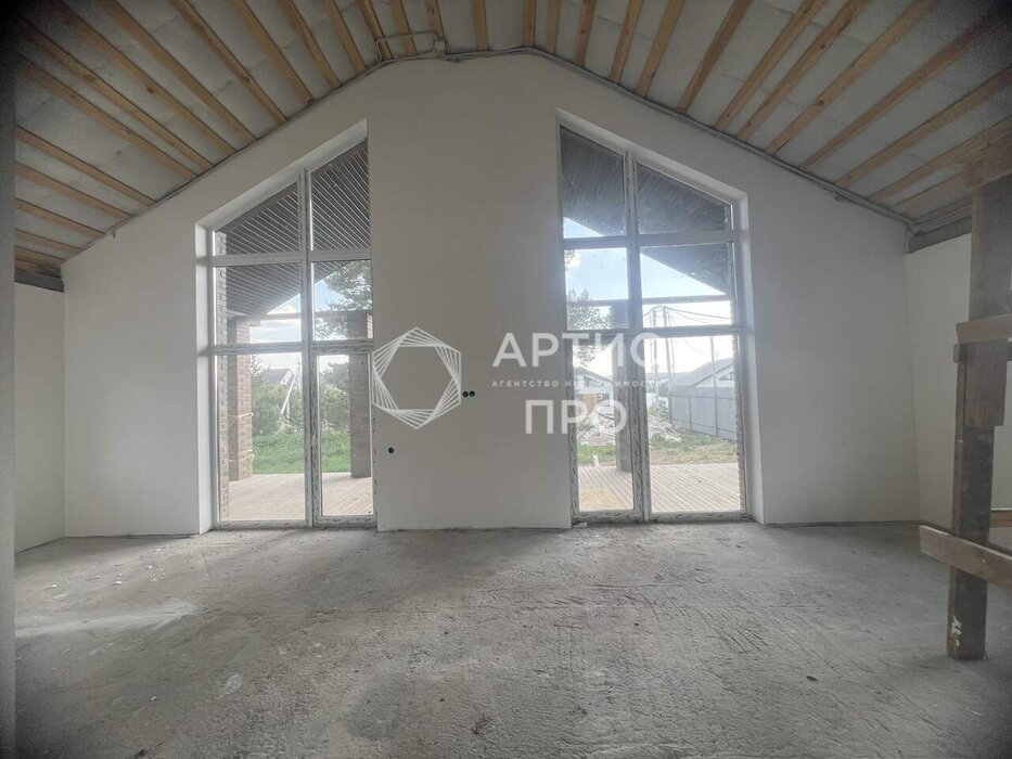 п. Бобровский, ул. Уютная, 45 (городской округ Сысертский) - фото дома (7)