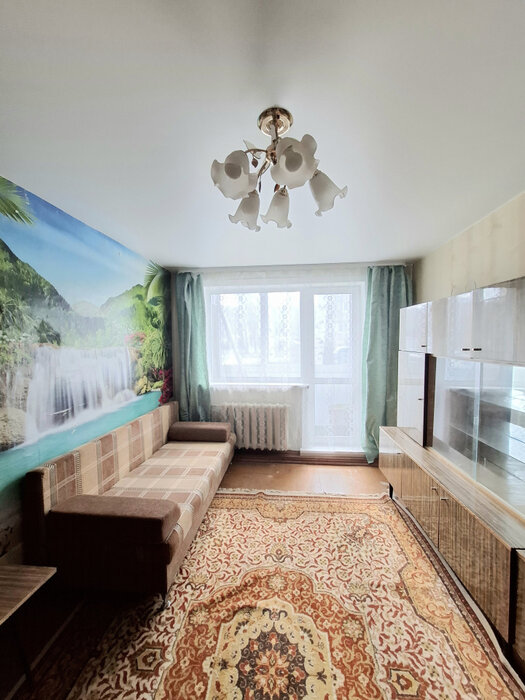 г. Первоуральск, ул. Пушкина, 30 (городской округ Первоуральск) - фото квартиры (1)