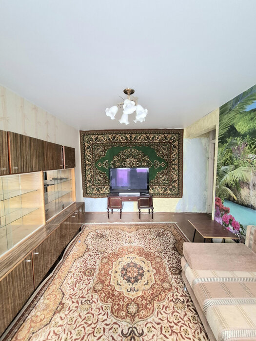 г. Первоуральск, ул. Пушкина, 30 (городской округ Первоуральск) - фото квартиры (2)