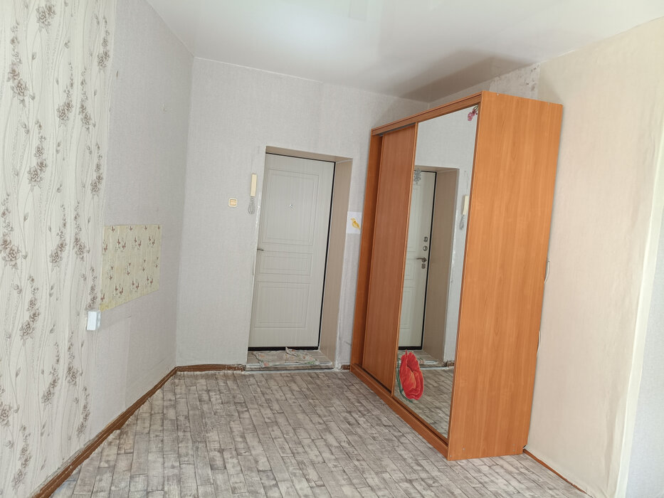 Екатеринбург, ул. Куйбышева, 112 а (Шарташский рынок) - фото комнаты (2)