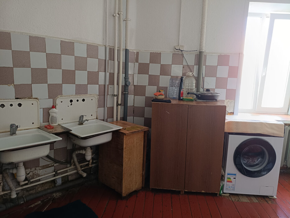 Екатеринбург, ул. Куйбышева, 112 а (Шарташский рынок) - фото комнаты (4)