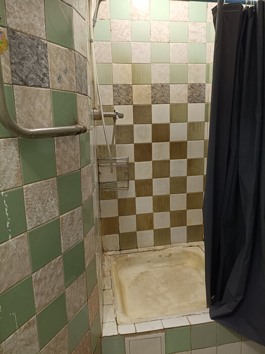 Екатеринбург, ул. Куйбышева, 112 а (Шарташский рынок) - фото комнаты (6)