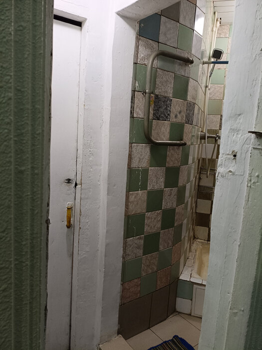 Екатеринбург, ул. Куйбышева, 112 а (Шарташский рынок) - фото комнаты (7)