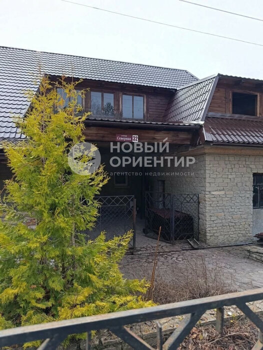 п. Верхняя Сысерть, ул. Северная, 32 (городской округ Сысертский) - фото дома (1)