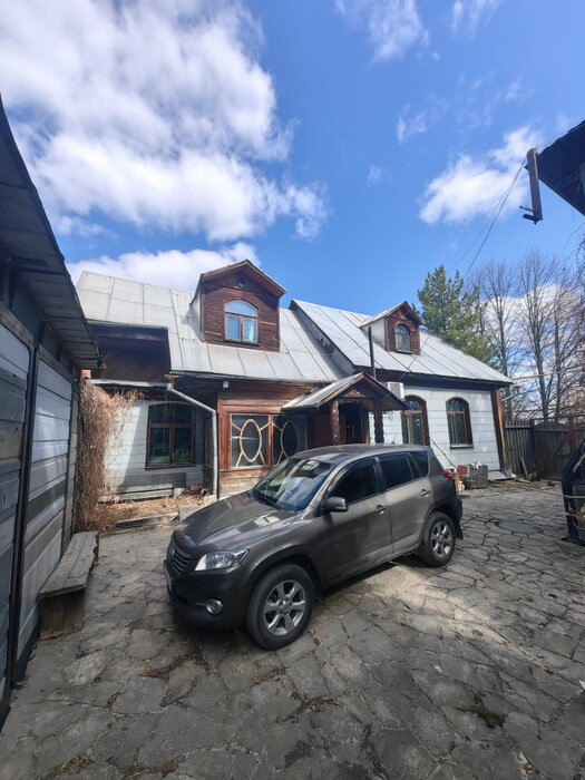 г. Верхняя Пышма, ул. Октябрьская, 57 (городской округ Верхняя Пышма) - фото дома (7)