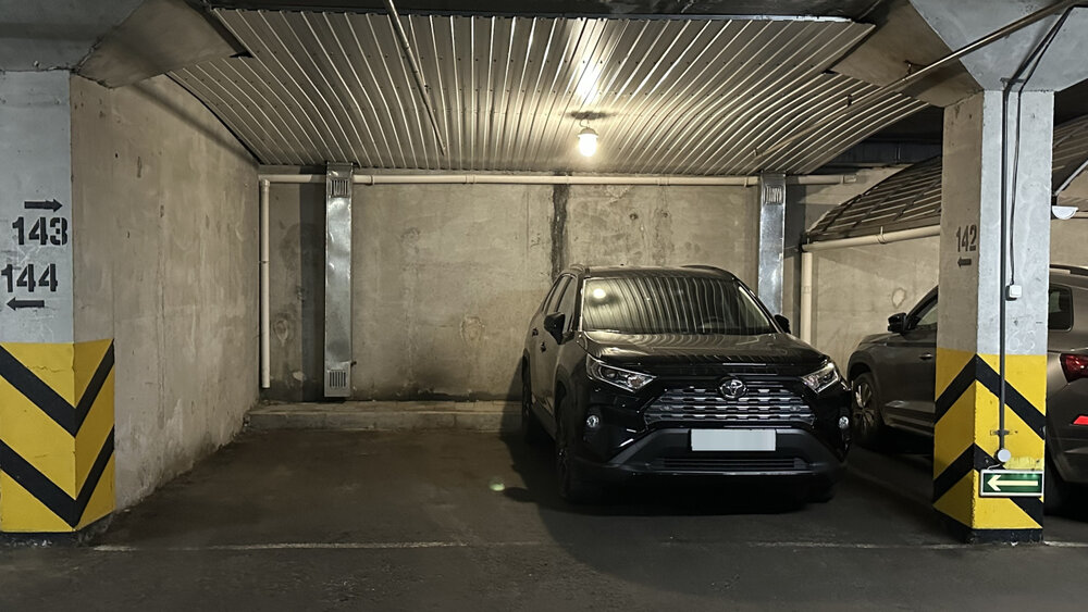 Екатеринбург, ул. Маршала Жукова, 13 (Центр) - фото гаража (7)