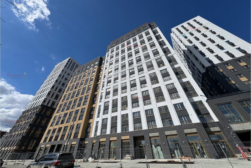 Екатеринбург, ул. Вильгельма де Геннина, 30 (Академический) - фото торговой площади (4)