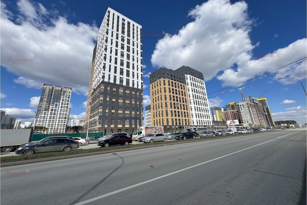 Екатеринбург, ул. Вильгельма де Геннина, 30 (Академический) - фото торговой площади (5)