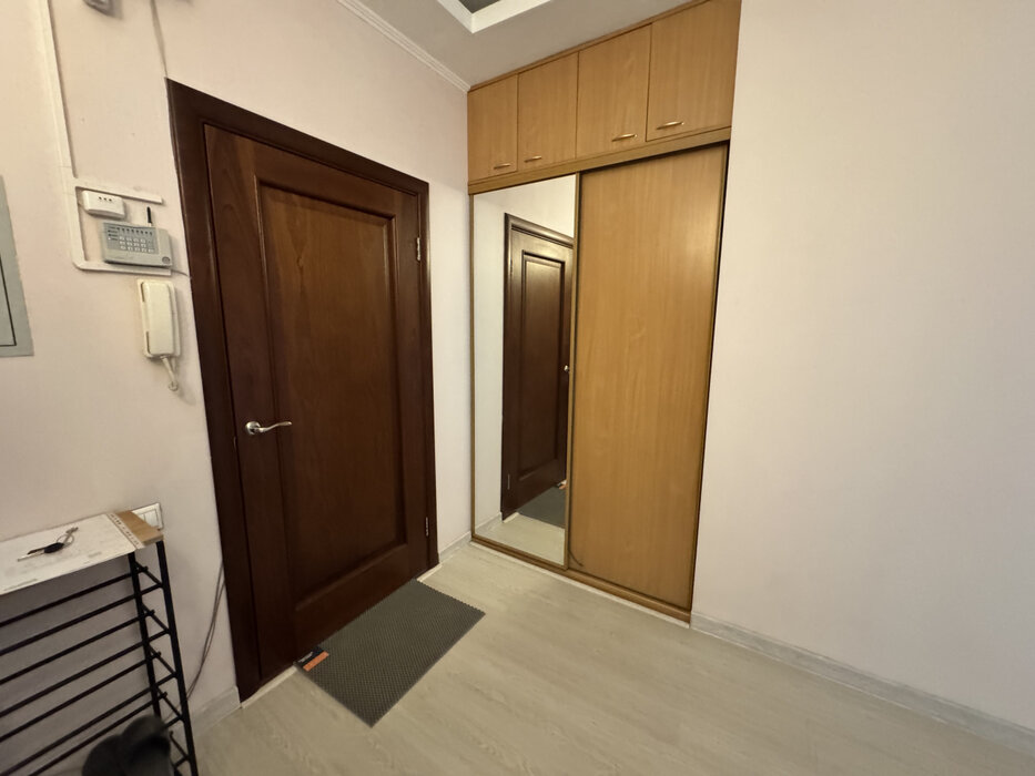 Екатеринбург, ул. Студенческая, 44 (Втузгородок) - фото комнаты (1)