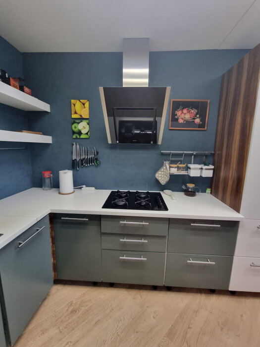 Екатеринбург, ул. Барвинка, 20 (УНЦ) - фото квартиры (1)