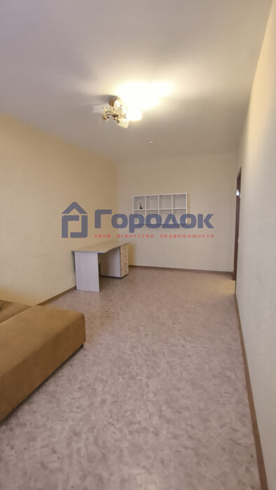 г. Каменск-Уральский, ул. Суворова, 20 (городской округ Каменский) - фото квартиры (9)