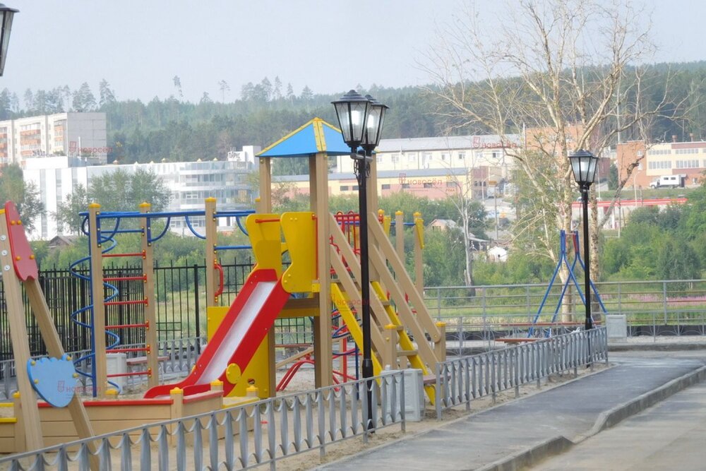 Екатеринбург, ул. Рощинская, 37/а - фото квартиры (2)