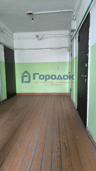 г. Каменск-Уральский, ул. Строителей, 38 (городской округ Каменский) - фото комнаты (16)
