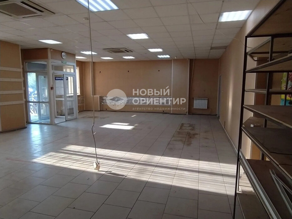 г. Богданович, городской округ Богданович, Тюменское направление, 94км., ул.Чкалова, 21А (Выберите район) - фото торговой площади (8)