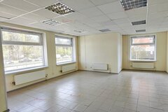 Екатеринбург, ул. Краснолесья, 97 - фото торговой площади