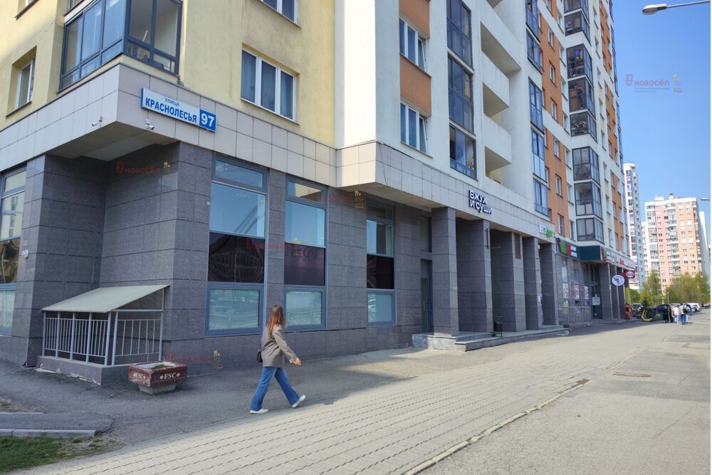 Екатеринбург, ул. Краснолесья, 97 - фото торговой площади (2)