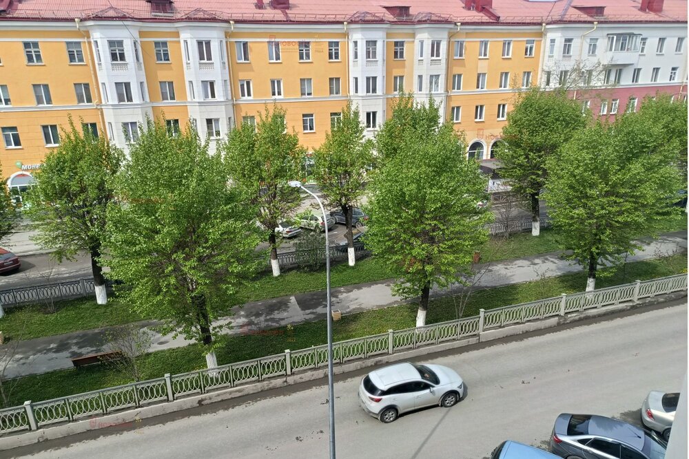г. Первоуральск, ул. Ватутина, 36 (городской округ Первоуральск) - фото квартиры (14)