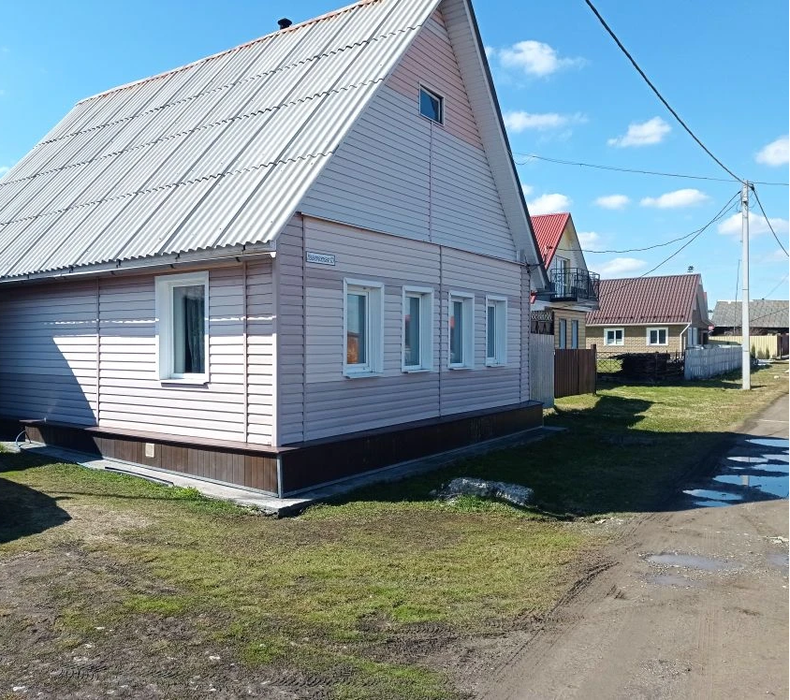 д. Малый Таушкан, ул. Набережная, 13 (городской округ  Сухой Лог) - фото дома (1)