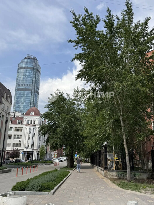 Екатеринбург, ул. Энгельса, 30 (Центр) - фото торговой площади (4)