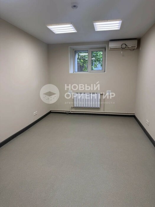Екатеринбург, ул. Энгельса, 30 (Центр) - фото торговой площади (7)