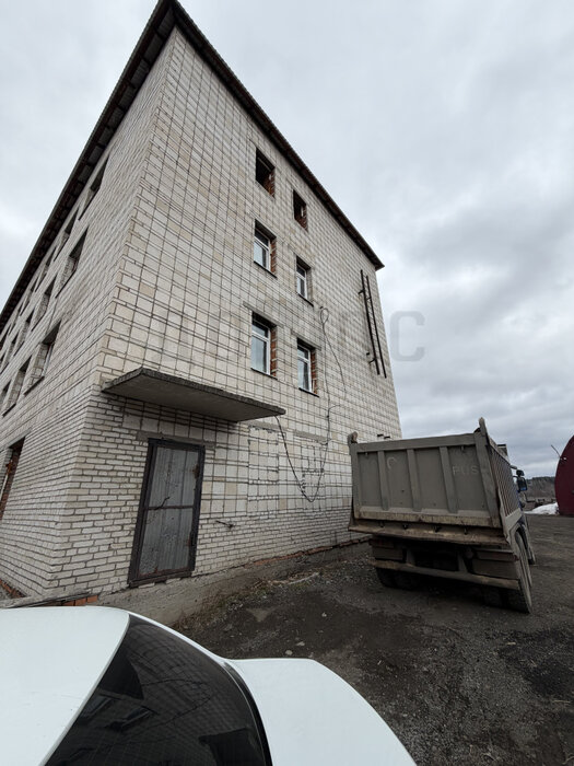 г. Нижняя Тура, ул. 40 лет Октября, 40 (городской округ Нижнетуринский) - фото торговой площади (6)