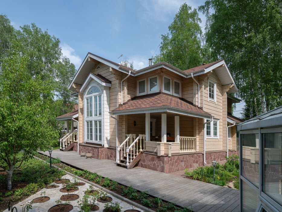 п. Боярка, ул. 8 Марта, 36 (городской округ Заречный) - фото коттеджа (1)