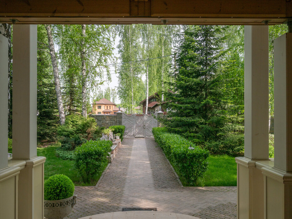 п. Боярка, ул. 8 Марта, 36 (городской округ Заречный) - фото коттеджа (8)