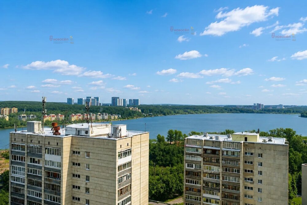 Екатеринбург, ул. Прониной, 43 - фото квартиры (2)