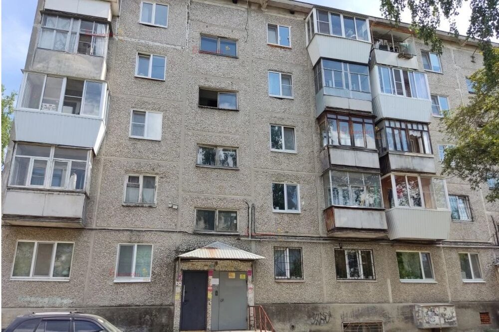 Екатеринбург, ул. Старых Большевиков, 84/1 - фото квартиры (2)