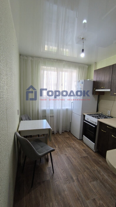 г. Каменск-Уральский, ул. б-р. Комсомольский, 38 (городской округ Каменский) - фото квартиры (9)
