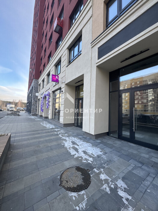 Екатеринбург, ул. Краснолесья, 10/6 - фото торговой площади (2)
