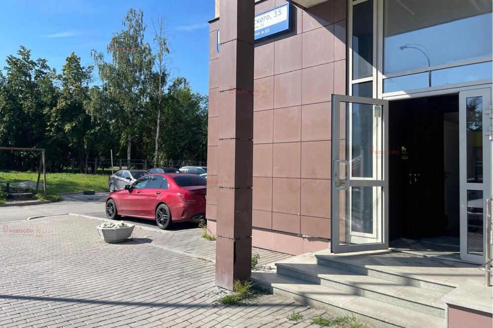 Екатеринбург, ул. Крестинского, 35 (Ботанический) - фото офисного помещения (12)