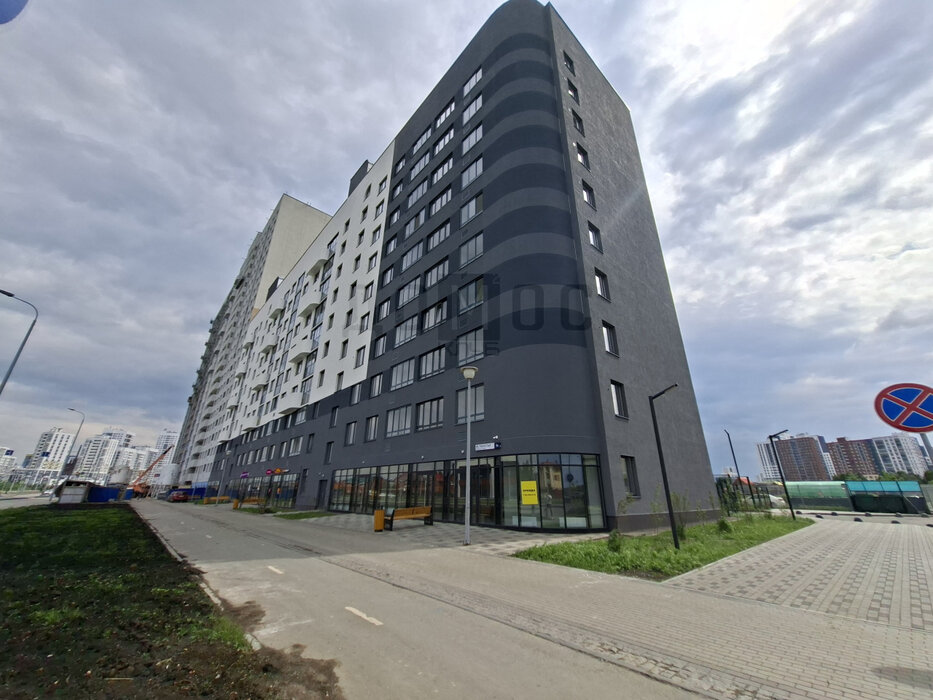Екатеринбург, ул. Тенистая, 8в (Широкая речка) - фото торгового помещения (2)