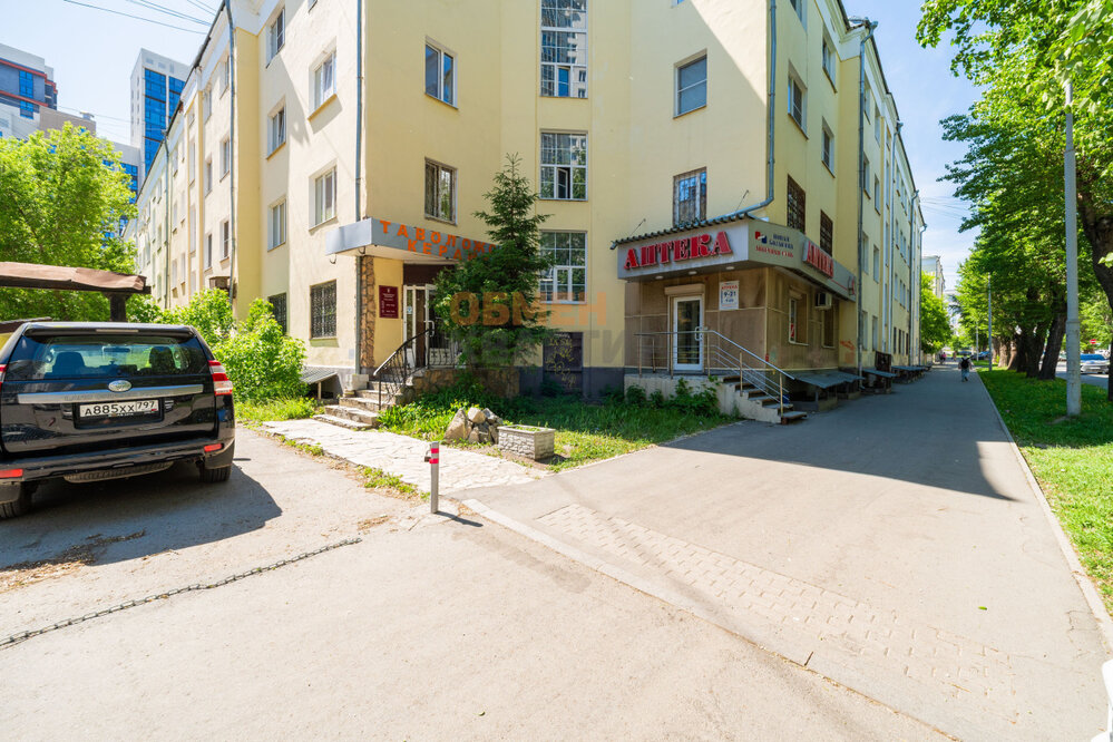 Екатеринбург, ул. Челюскинцев, 60 (Центр) - фото торгового помещения (4)