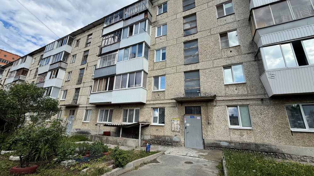 г. Верхняя Пышма, ул. Огнеупорщиков, 12 (городской округ Верхняя Пышма) - фото квартиры (2)