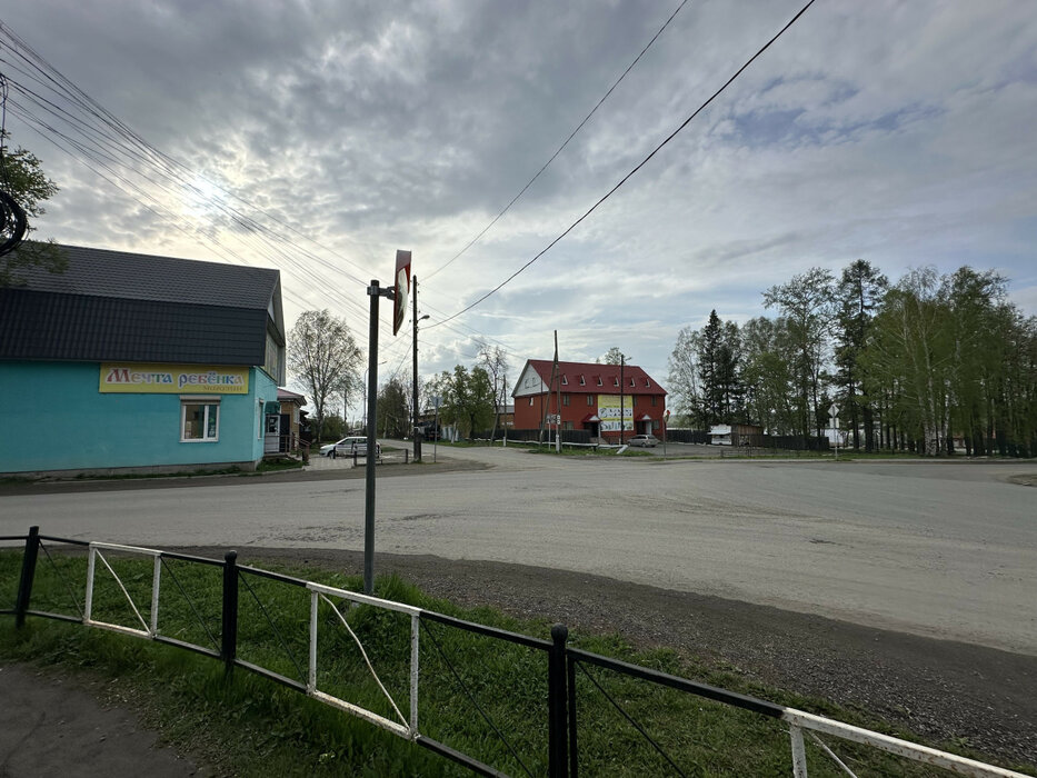 п. Верхняя Синячиха, ул. Красной Гвардии, 13 (городской округ Алапаевский) - фото здания (16)
