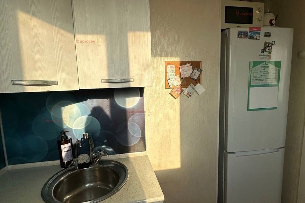 г. Каменск-Уральский, ул. Суворова, 27 (городской округ Каменский) - фото квартиры (5)
