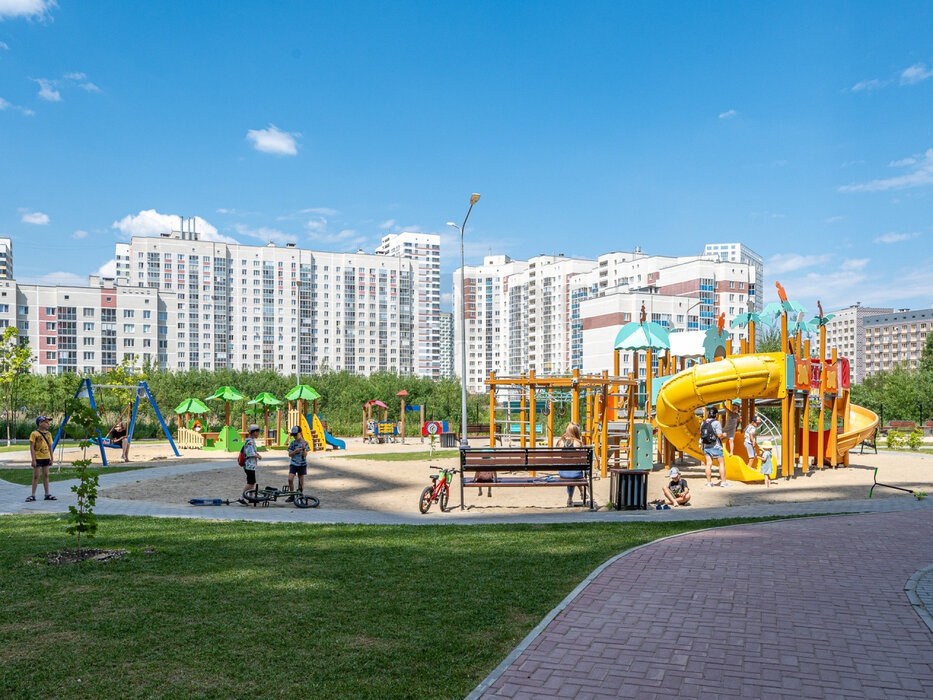 Екатеринбург, ул. Хрустальногорская, 88/2 (Широкая речка) - фото квартиры (15)