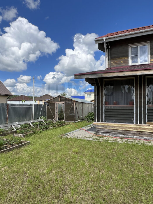 п. Бобровский, ул. Цветочная, 6 (городской округ Сысертский) - фото дома (8)