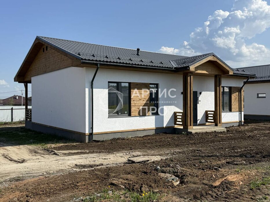 п. Прохладный, ул. Ягодная, 10 (городской округ Белоярский) - фото дома (3)
