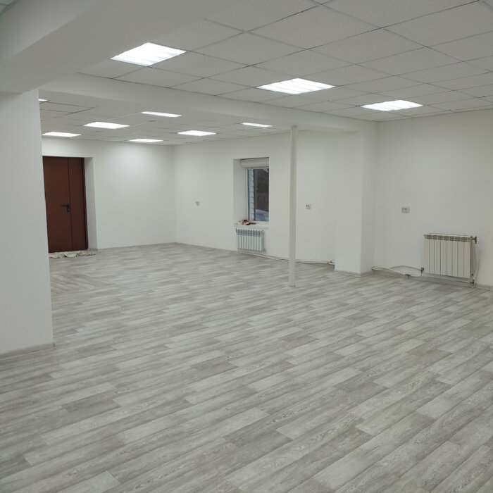 п. Сарапулка, ул. Ленина, 113 (городской округ Березовский) - фото торгового помещения (6)