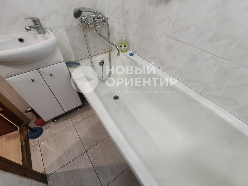 Екатеринбург, ул. Ленина, 52/2а (Центр) - фото квартиры (9)