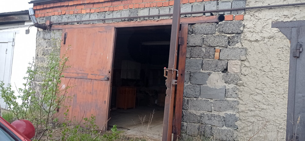 г. Кировград, ул. Степана Разина, 16 (городской округ Кировградский) - фото гаража (1)
