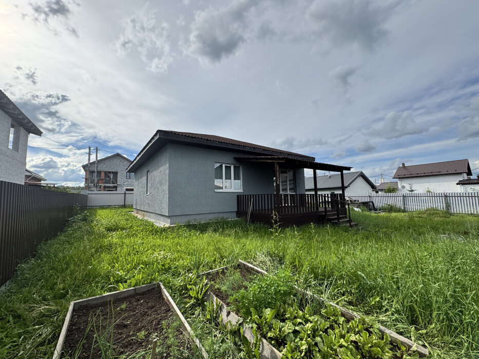 п. Прохладный, ул. Пушкина, 36 (городской округ Белоярский) - фото дома (5)