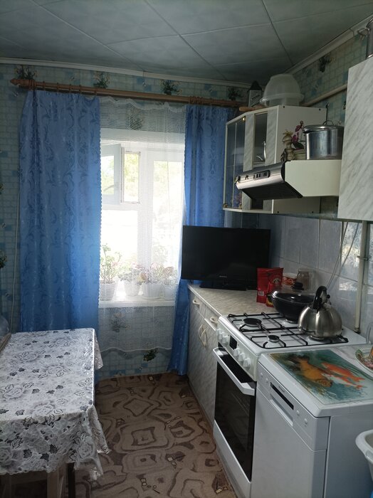 г. Первоуральск, ул. 40-летия Октября, 8 (городской округ Первоуральск) - фото дома (7)