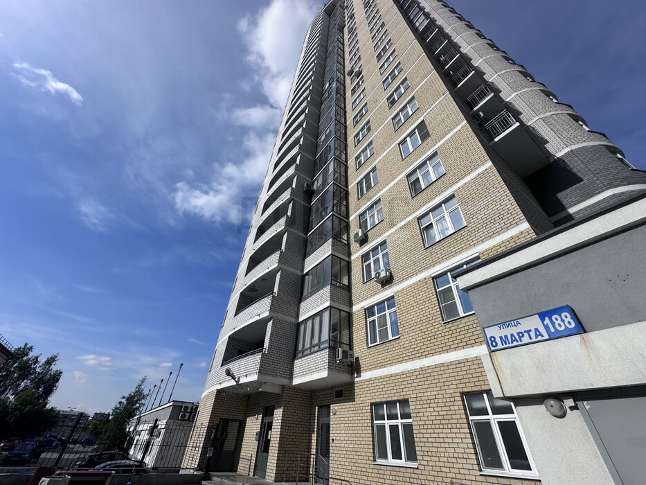 Екатеринбург, ул. 8 Марта, 188 (Центр) - фото квартиры (1)