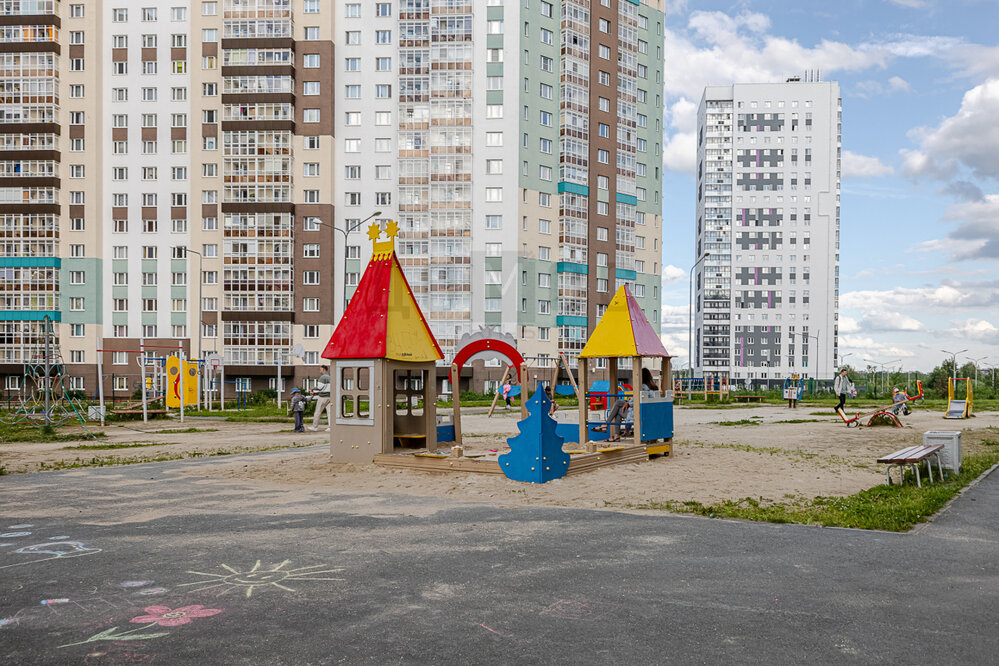 Екатеринбург, ул. Латвийская, 54 (Компрессорный) - фото квартиры (2)
