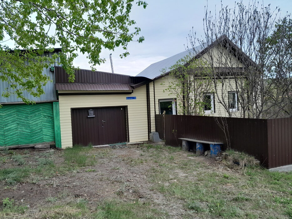 п. Верх-Нейвинский, ул. Евдокимова, 14 (городской округ Верх-Нейвинский) - фото дома (2)